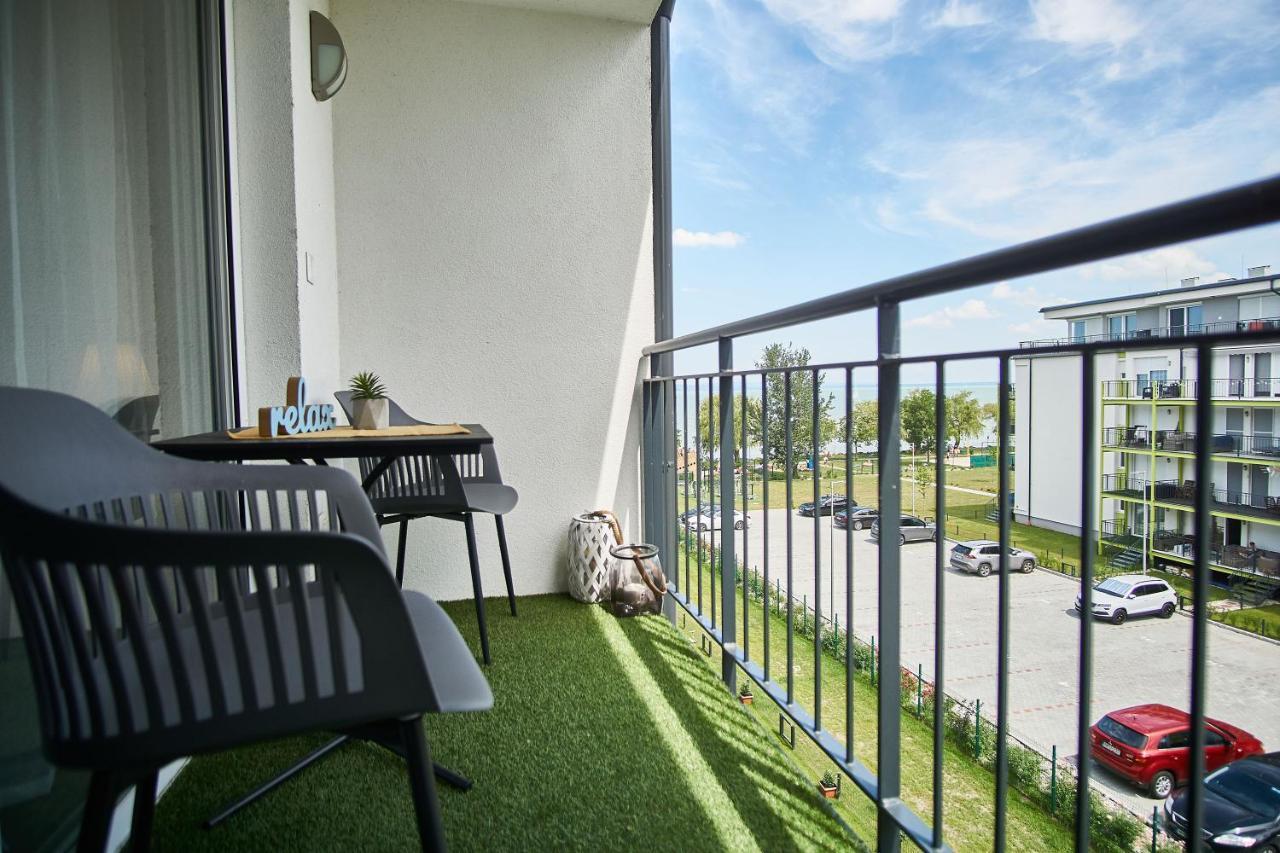 Catamaran Apartments - Hostaid Siófok Exteriör bild